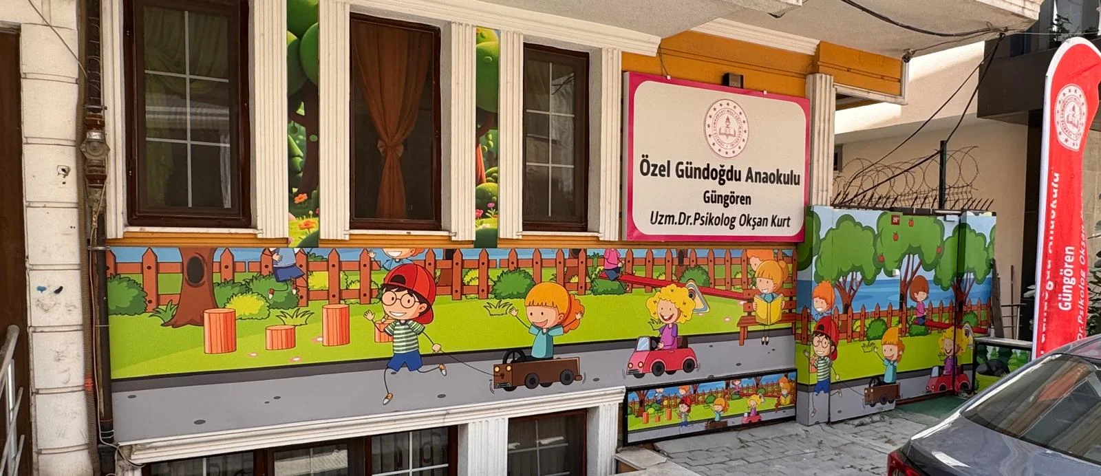 Okul Girişi
